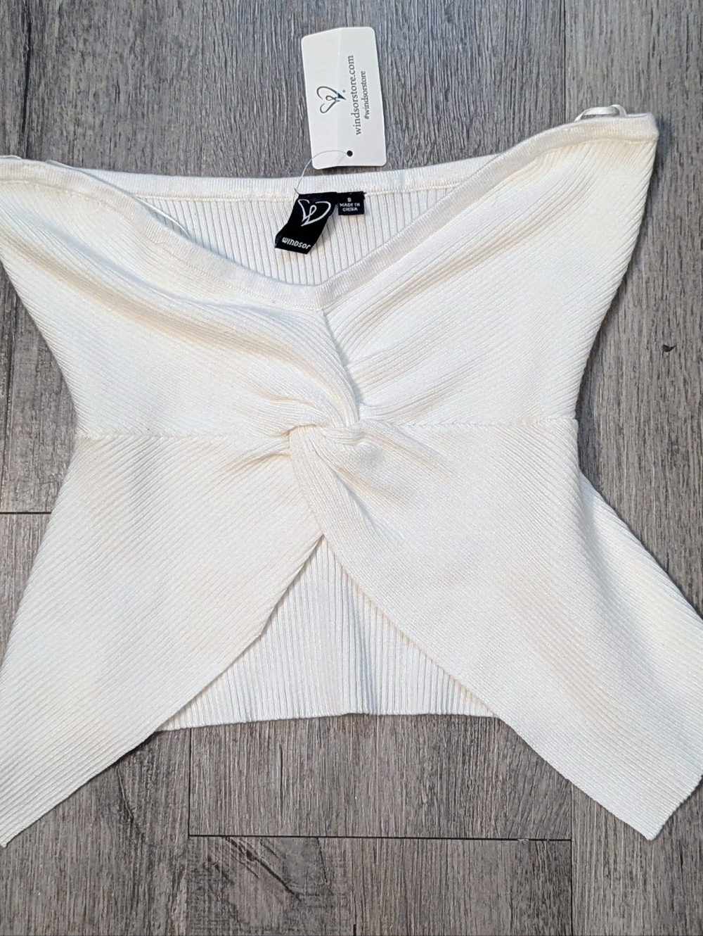 Windsor White Strapless Twist Front Crop Camisole NWT Size Small - Picture 2 of 4
